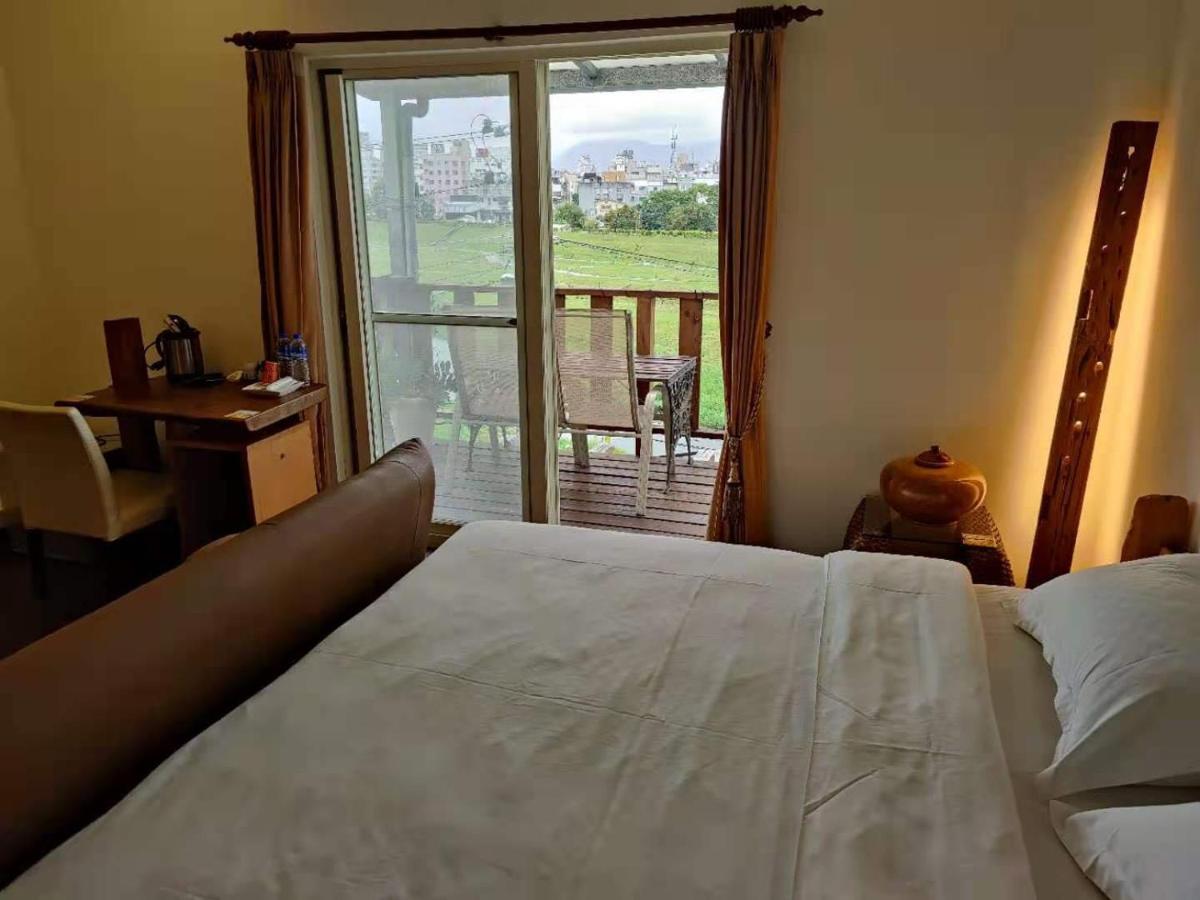 Two Dots On Line Homestay 화롄 외부 사진